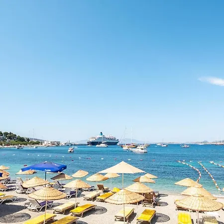 Apartment Charming Seafront With Bodrum